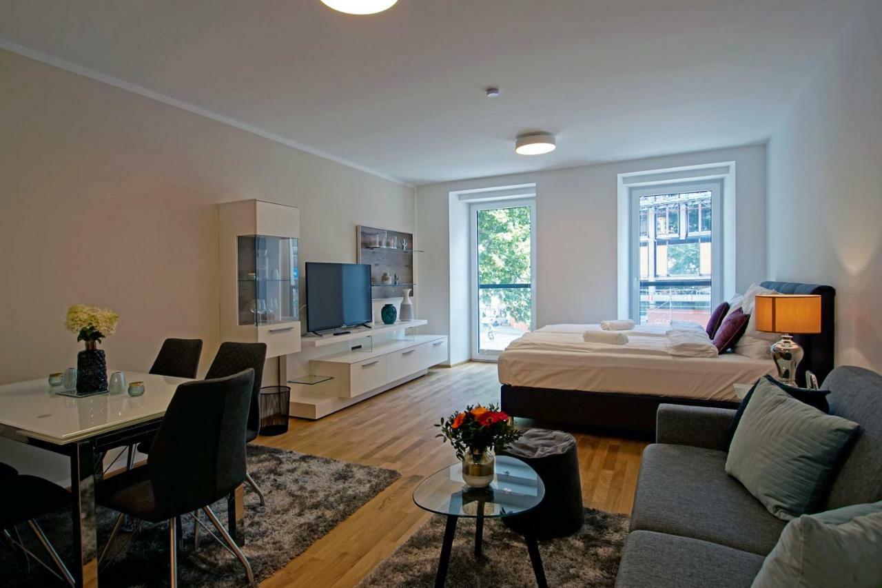 English Theater Apartment At Rathaus Vienna Exterior photo